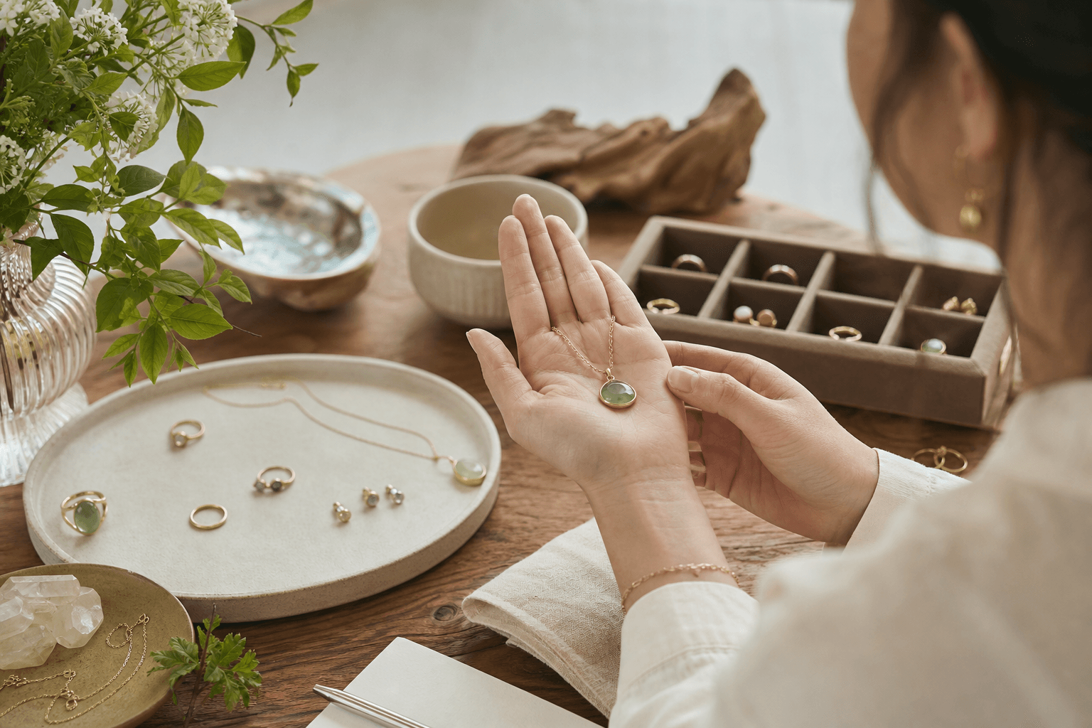 How to choose handcrafted jewelry in Canada with confidence